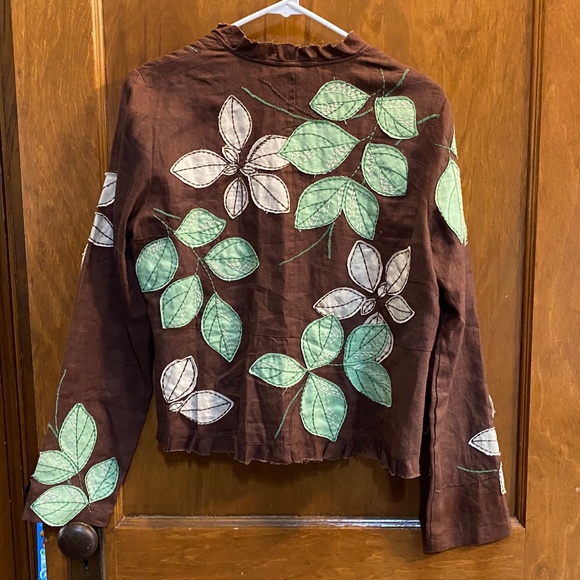 Very cute EUC ruff edge Karen Kane brown linen jacket with cream & green flowers - Picture 2 of 7